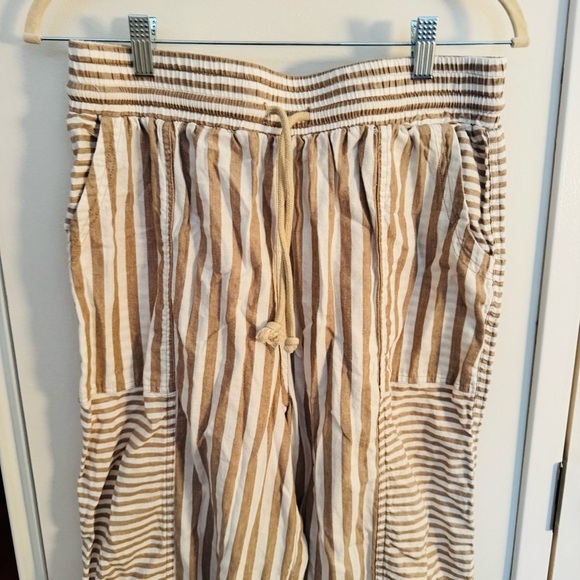 Promesa Jump for Joy Striped Drawstring Balloon Parachute Pants - Picture 5 of 7